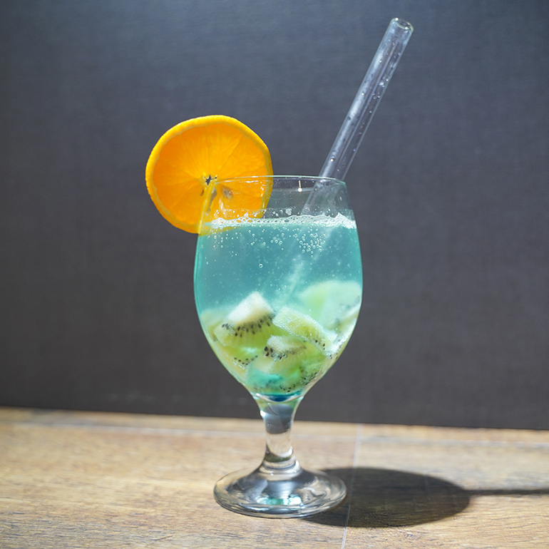 奇異果藍洋氣泡飲